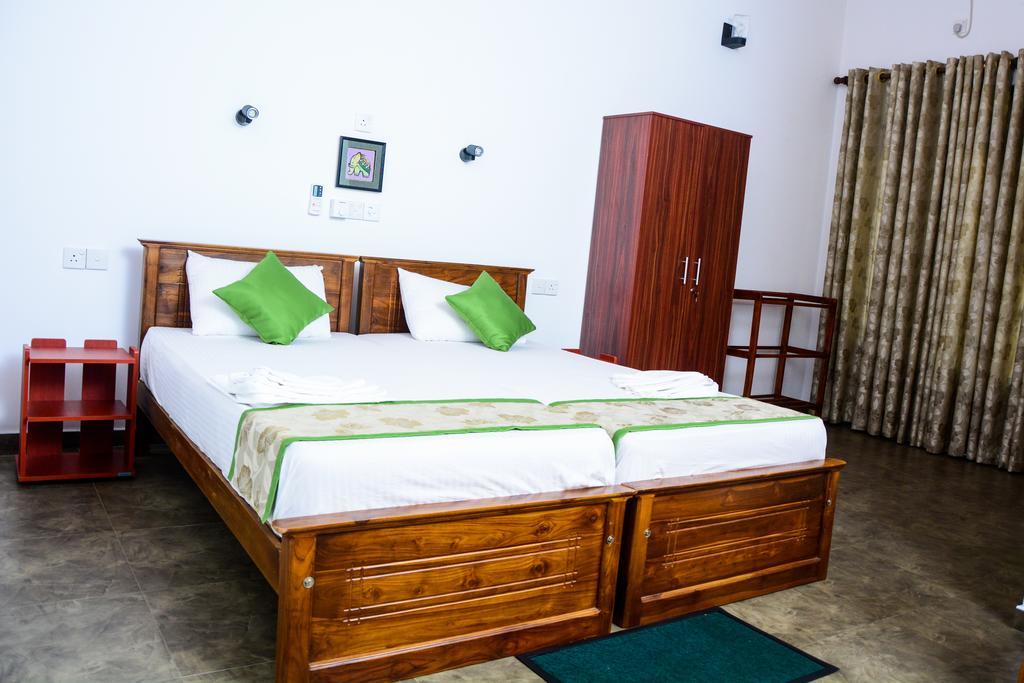 Villa Shanaya Hikkaduwa Kültér fotó