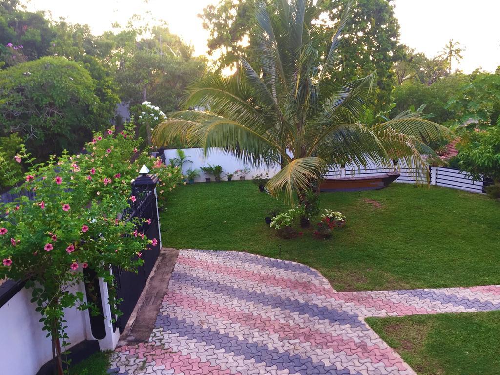 Villa Shanaya Hikkaduwa Kültér fotó