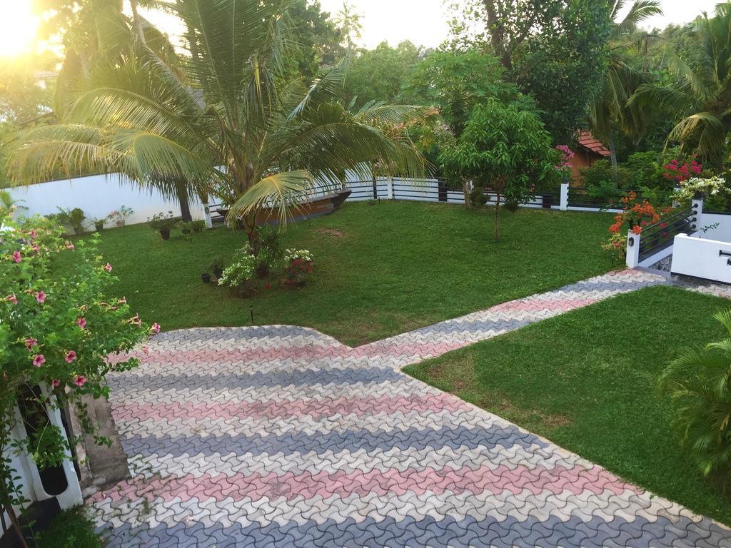Villa Shanaya Hikkaduwa Kültér fotó